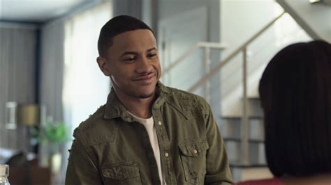 Picture Of Tequan Richmond In Boomerang Tequan Richmond 1573876441