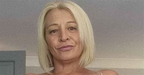 Saleswoman Ditches Job To Be Onlyfans Model At 46 Appealing To Men