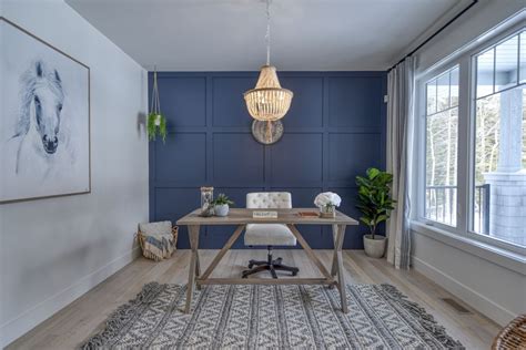 Browse 165 photos of navy accent wall. Study & Blue feature wall | Navy blue office walls, Accent ...
