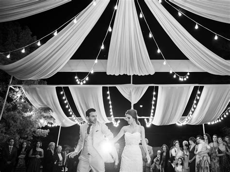 20 Romantic Jazz Love Songs To Play On Your Wedding Day First Dance