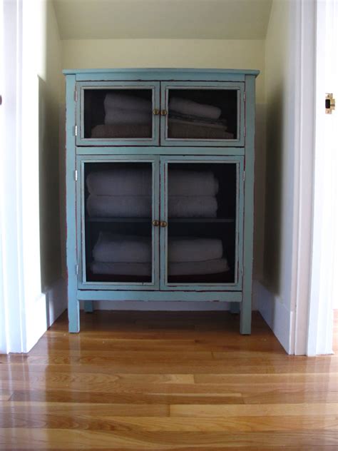 Place the bench at the foot of your bed to keep your bedding close at hand. Found! A linen cabinet.