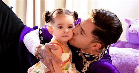 El youtuber publicó un video que tituló adiós y explicó que no vive con la madre de su hija desde que empezó el escándalo de su relación debido. Kimberly Loaiza se derrite de amor por una FOTO de JD ...