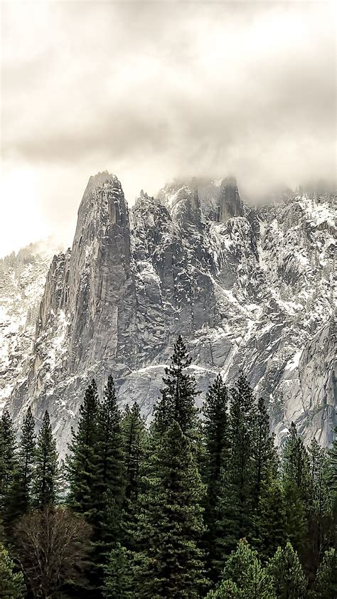 Cloudy Yosemite National Park Wallpaper Backiee