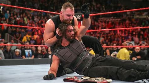 Wwe News Dean Ambrose Once Again Assaults Seth Rollins At A Wwe Live Event