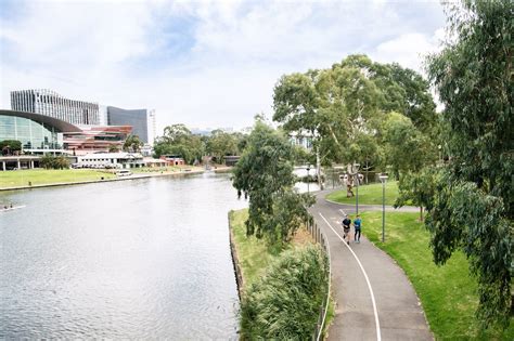 Experience Adelaide Riverbank Trail Loop