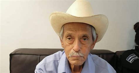 Manuel Valenzuela De 78 Años De Edad Busca A Su Familia Fue