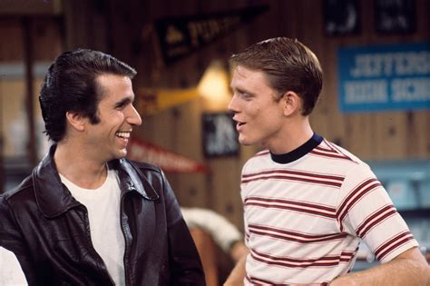 Ron Howard And Happy Days Cast Wish Henry Winkler Good Luck Ahead Of