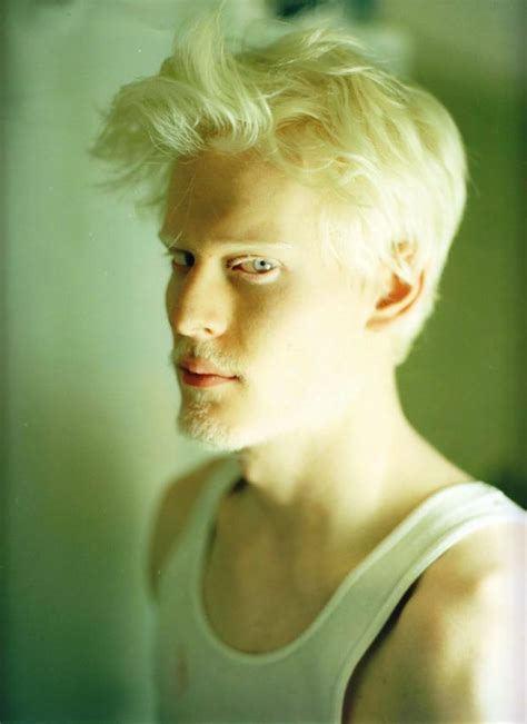 Thats The Cutest Albino Guy Ever 💜 Albino Model Albino Men Stephen