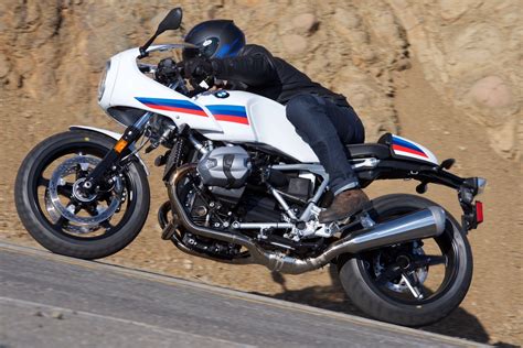 2017 bmw r ninet walk around and first impressions. 2017 BMW R nineT Racer Review | 14 Fast Facts