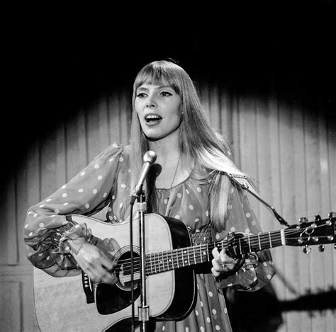 Joni Mitchell 1960s Exact Date Photo Source And Location Unknown