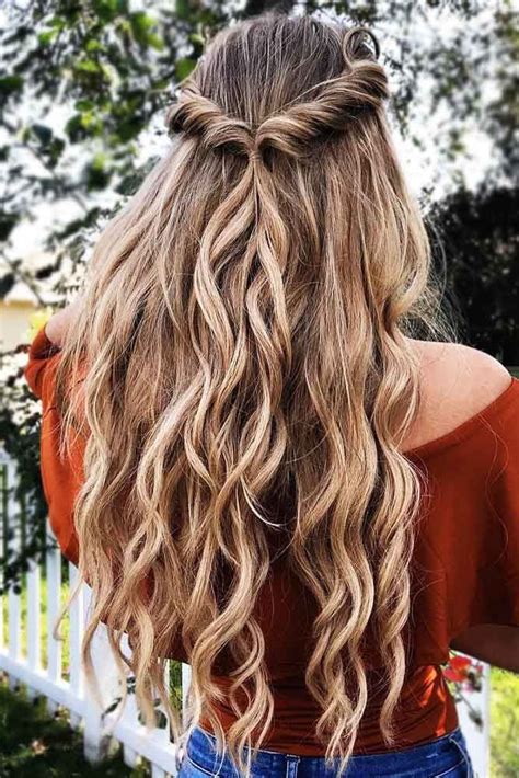 20 Cute Curly Hairstyles For Long Hair Prom Fashionblog