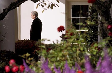 Bilderstrecke Zu Die Obamas Im Weißen Haus Handshake Im Oval Office