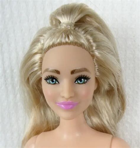 Barbie Fashionistas Curvy Doll Blonde Violet Face Nude Flat Feet New