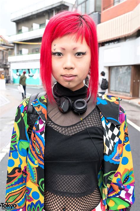momoko is a friendly 20 year old girl who we met on the famous cat street in harajuku her