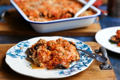 Gratin Daubergines Au Four à La Sauce Tomate Et Viande Hachée