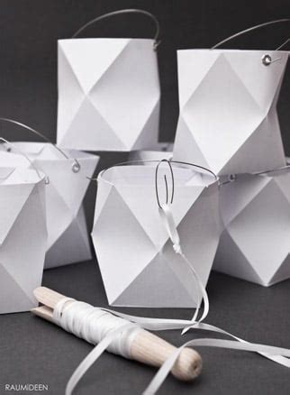 Dabei zeige ich dir außerdem. Origami-Lampion (mit Faltvorlage) - HANDMADE Kultur