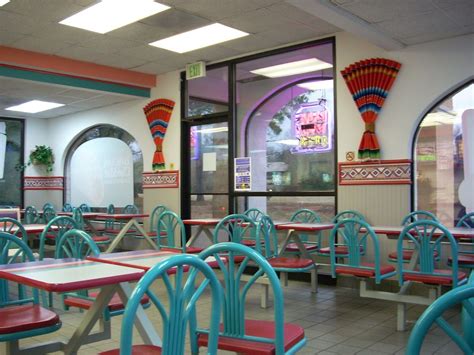 Burger king kids club advert (old ads). 90s burger king interior - Google Search | Taco bell, Vintage store ideas, Vintage restaurant