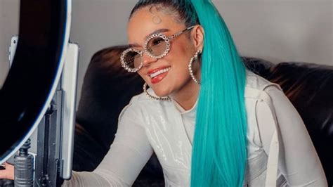 Jun 24, 2021 · after newcomers crissin, totoy el frio, and duo natan & shander dropped poblado, reggaeton stars j balvin, karol g, and nicky jam took over the remix. Con el leggins más ajustado: la nueva rutina de ejercicios ...