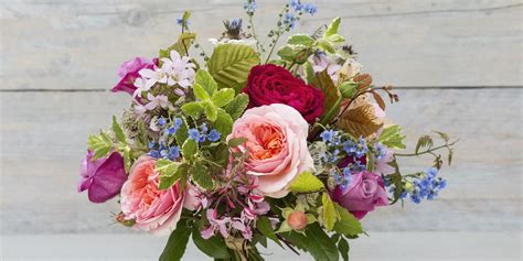 A fresh flower bouquet can mark a special day or show someone you care. How To Keep Cut Flowers Fresh - Make Flowers Last Longer