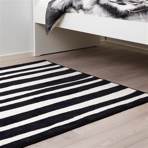 It's a unifying theme in your room. URSKOG Teppich Kurzflor - Zebra, gestreift - IKEA Deutschland