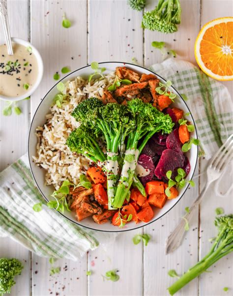 Vegane 'Chicken' Bowl mit Bimi® Brokkoli | Deutschland is(s)t vegan