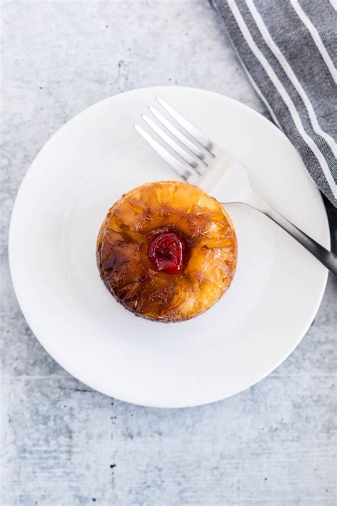 Make This Pineapple Upside Down Cupcake Recipe In 5 Easy Steps Click Americana