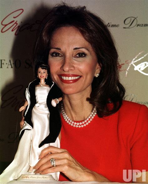 Photo All My Children Star Susan Lucci Unveils A New Doll Based On Her
