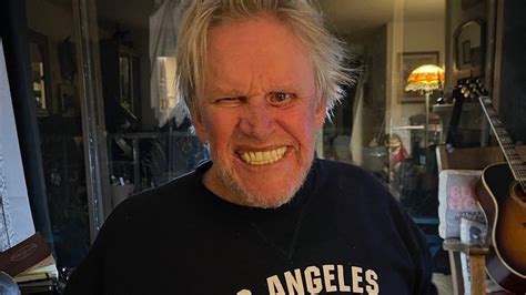 Gary Busey Pulls His Pants Down At A Public Park After Being Charged