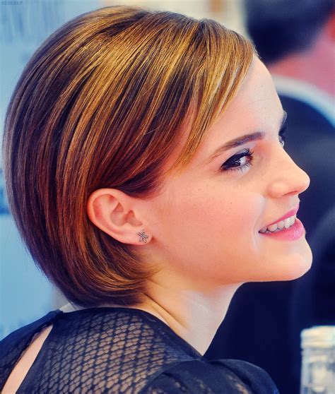 Emma Watson British Actresses Classic Beauty Emma Watson Looking For