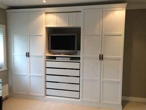 Fitted wardrobes for small bedrooms and sloping. 15 Photos Built In Wardrobes With Tv Space