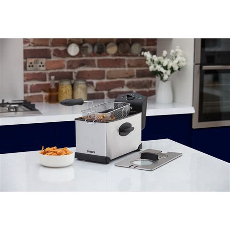 The secura deep fryer comes with 3 baskets, which makes it perfect for cooking different foods at once! Tower Stainless Steel Deep Fat Fryer 3L | Kitchen - B&M