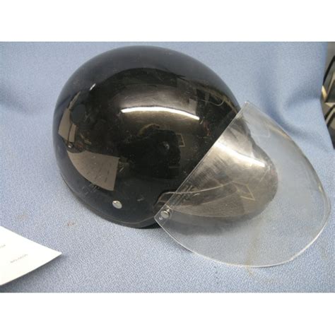 Dot standards are federally mandated, while snell certification is optional in the u.s., you should go with a helmet that is, at a minimum, dot approved that will ensure that your helmet is street legal. Dot Snell Approved XL Motorcycle Helmet - Allsold.ca - Buy ...