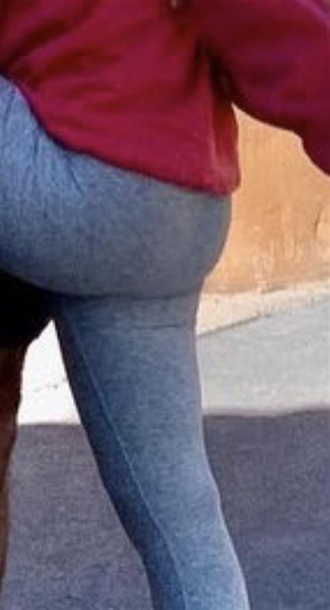 Where Is This “big Booty” Jjd Always Claims She Has And Like Struggles With Clothing Wise She