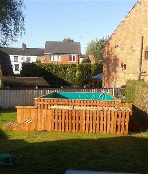 Build A Swimming Pool Out Of 40 Pallets • 1001 Pallets