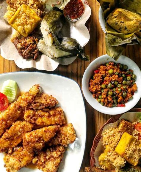 Makanan Khas Jakarta Timur - Christoper