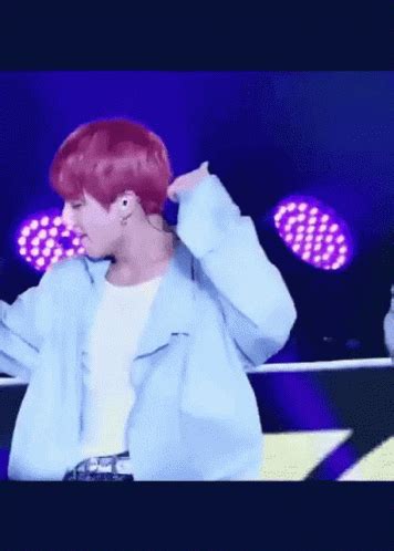 Jungkook Dancing Gif Jungkook Dancing Bts Discover Share Gifs