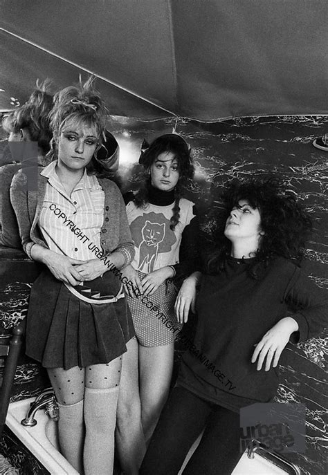 The Slits Bathroom Photosession Ari Up And Viv Albertine Urbanimage Tv