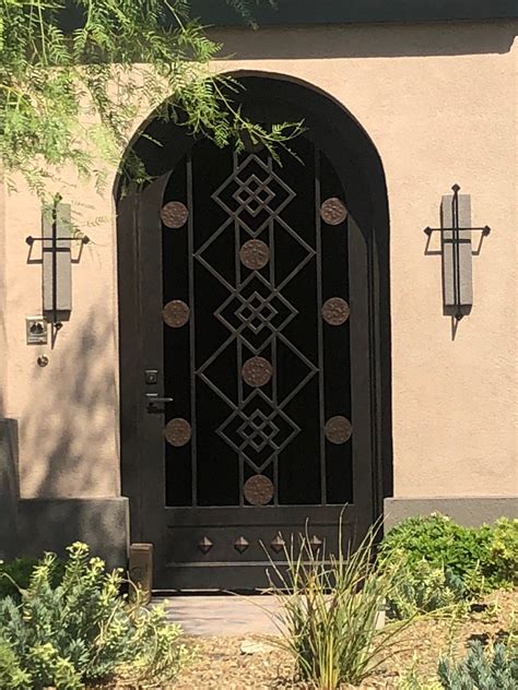 Residential Courtyard Entry Gates Lv Iron And Steel