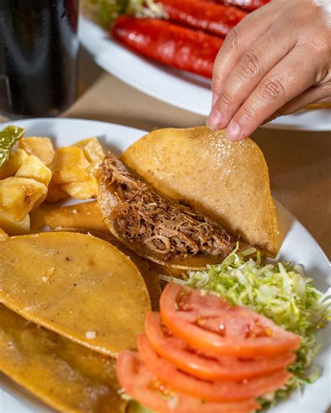 Taquería Juárez en México — Marco Beteta