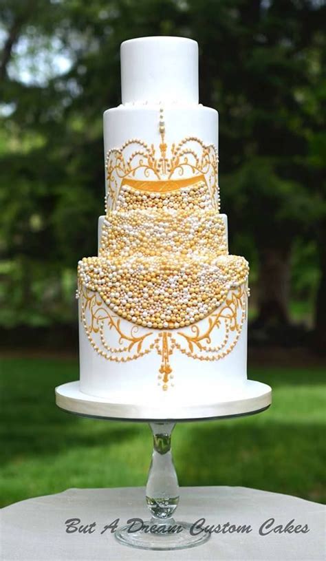 See more ideas about peach wedding, wedding, wedding flowers. 30 + Gold Wedding Cake Ideas that Sweeten Your Big Day ...