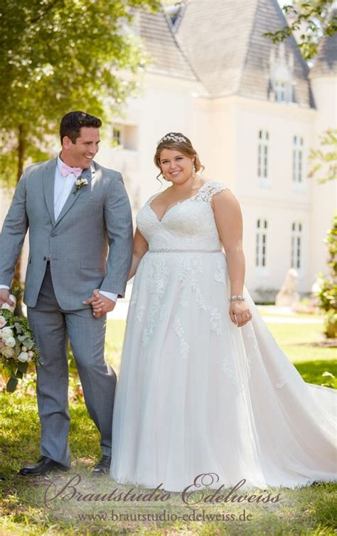 Maybe you would like to learn more about one of these? www.brautstudio-edelweiss.de XXL Brautkleider und mehr ...