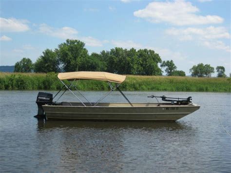 The umbrellalike part of a parachute that fills with air. Great Fishing Hacks 5454116661 #fishingideas | Boat bimini ...