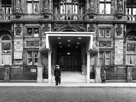 Hotel Russell Russell Square London The Main Entrance Riba Pix