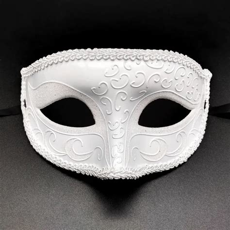 2024 wholesale retro masquerade mask halloween cosplay carnival gold powder plastic masquerade