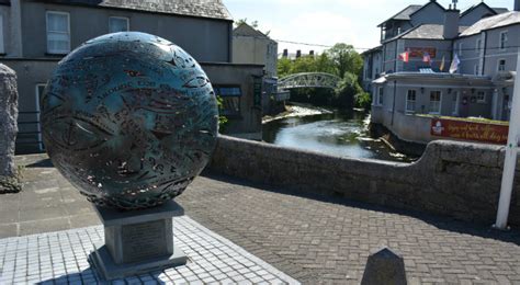 Ennis Named Irelands Tidiest Large Urban Centre Clare Fm