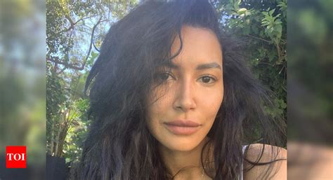 Glee Fame Naya Rivera Goes Missing After A Boat Trip With Her 4 Year Old Son Times Of India