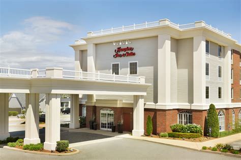 Hampton Inn And Suites Newportmiddletown In Middletown Ri Hotels