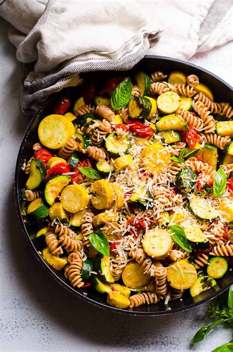 Pasta With Zucchini And Tomatoes 20 Minute Dinner
