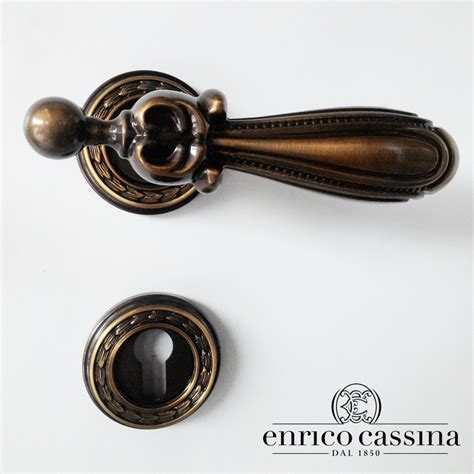 Merk handle pintu lain yang juga cukup populer di indonesia adalah bossini. Jual Handle Pintu, Kunci Pintu, Partisi Kaca Makassar ...