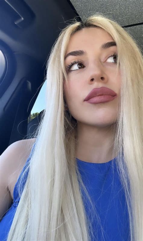 Imagine She Gives You A Blowjob With This Lips👄 Ravamaxboobs